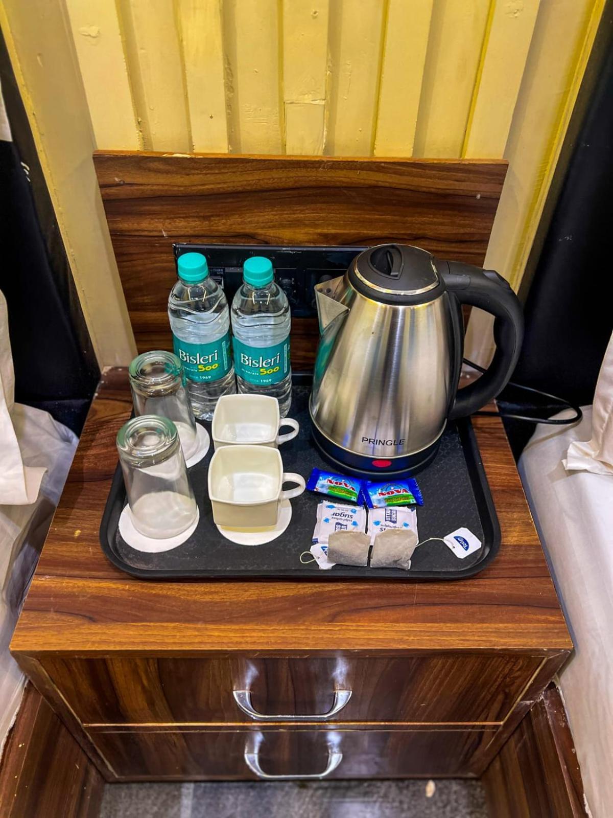 Gsm Hotel วรินดาวัน ภายนอก รูปภาพ